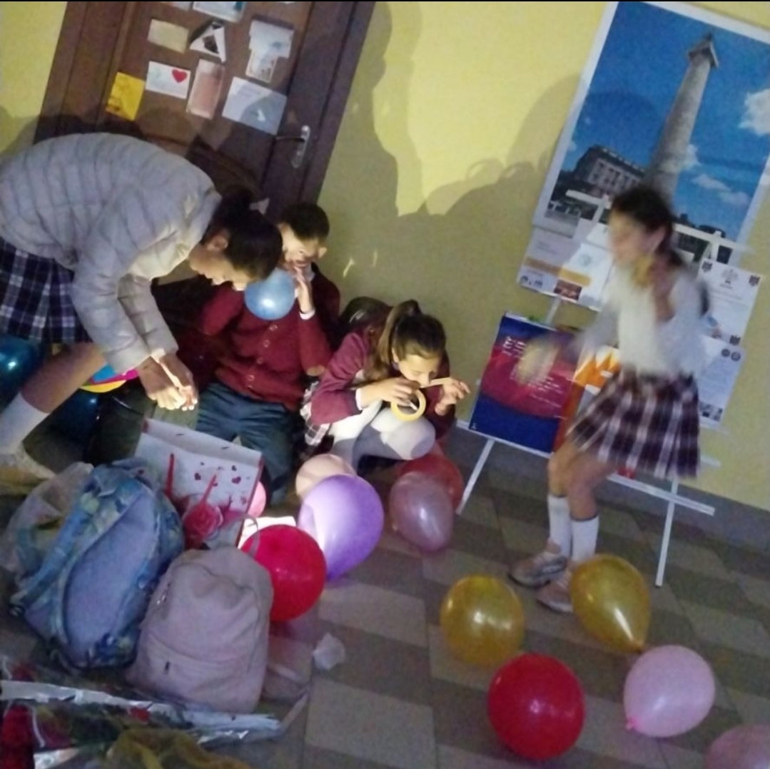 Facerea surprizelor pentru învățători!